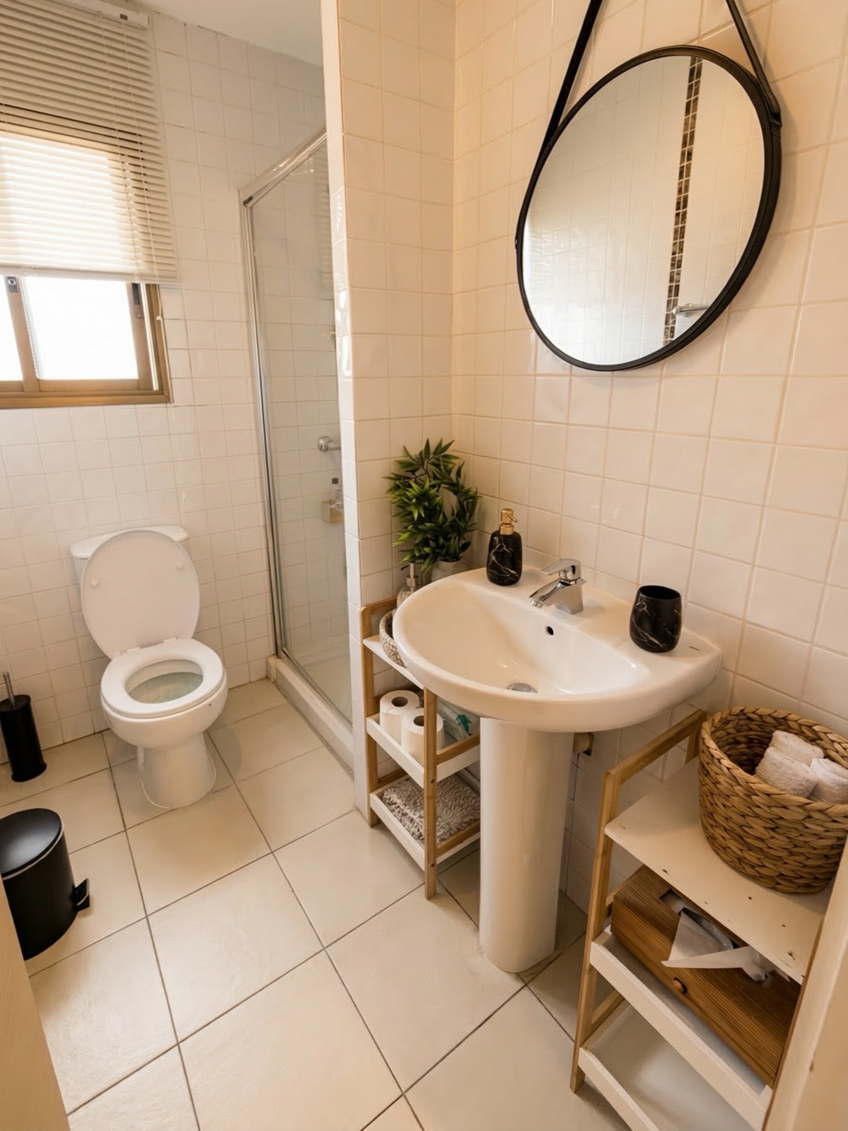 Modern bathroom