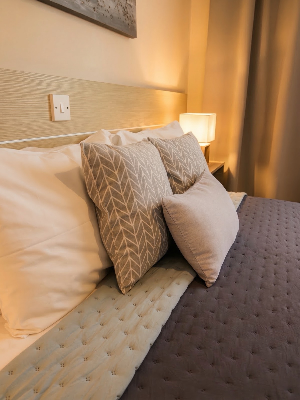Bedroom pillows